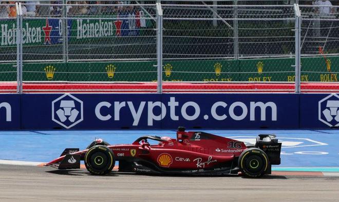 哈斯车队轻取阿斯顿马丁，佩雷兹带队取胜