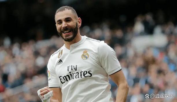 利物浦横扫德国，本泽马点燃赛场